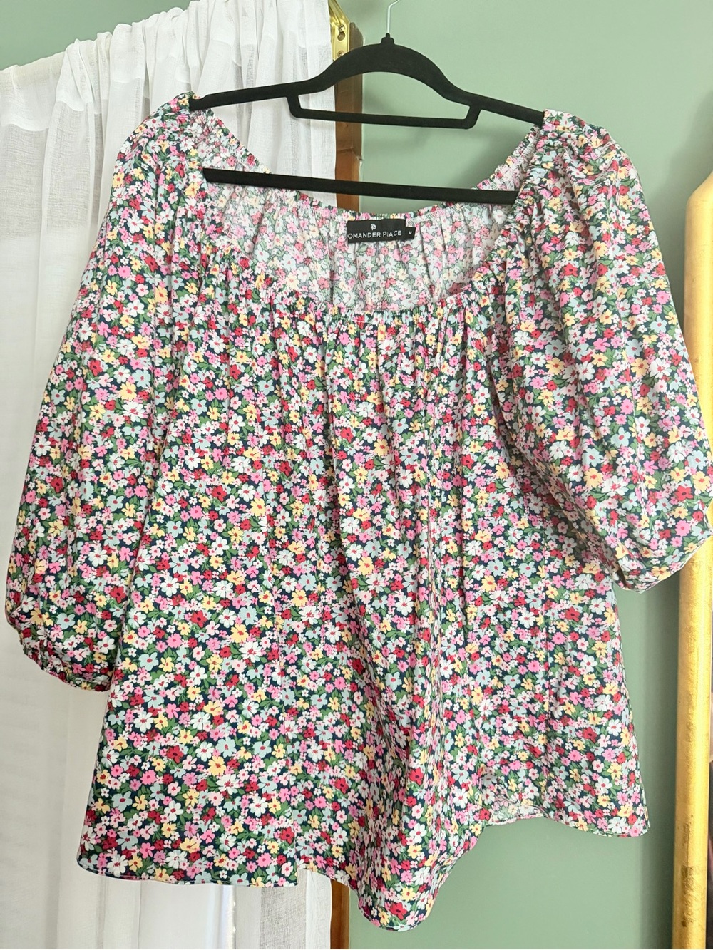 Tuckernuck floral top